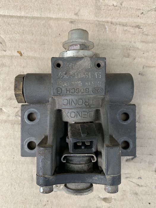 Bosch Moduł, zawór dozujący, wtrysk mocznika adblue 0444011006 - Выхлопная система для Грузовиков: фото 1