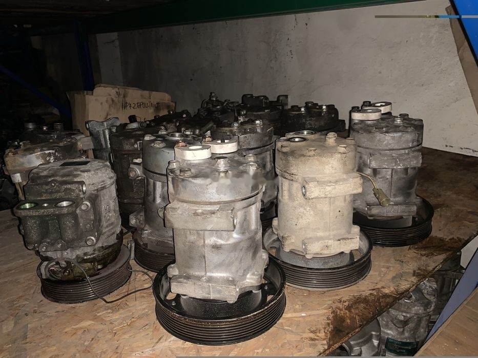 DAF Sanden SD7H15 / 8231 kompresor klimatyzacji SD7H15 / 8231   DAF XF 95, XF 105 różne kompresory do naprawy truck - Компрессор кондиционера для Грузовиков: фото 1