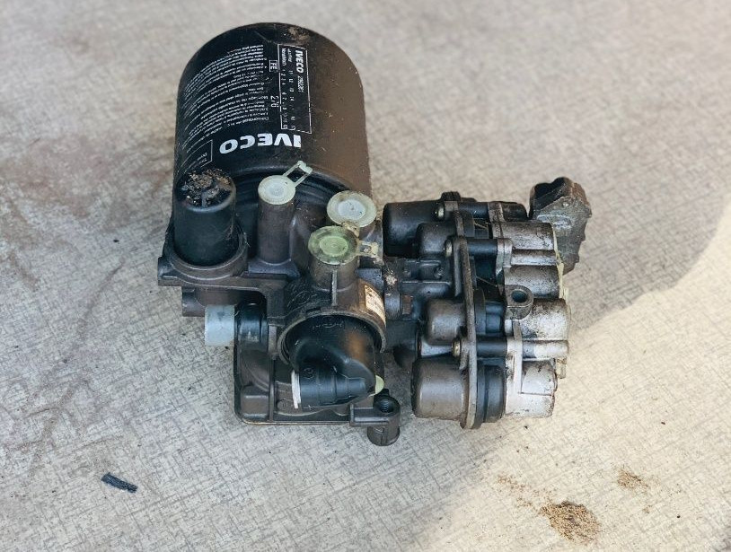 Knorr-Bremse Zespół przygotowania powietrza LA8609 IVECO Stralis truck - Система впуска для Грузовиков: фото 1 Knorr-Bremse Zespół przygotowania powietrza LA8609 IVECO Stralis truck - Система впуска для Грузовиков: фото 1