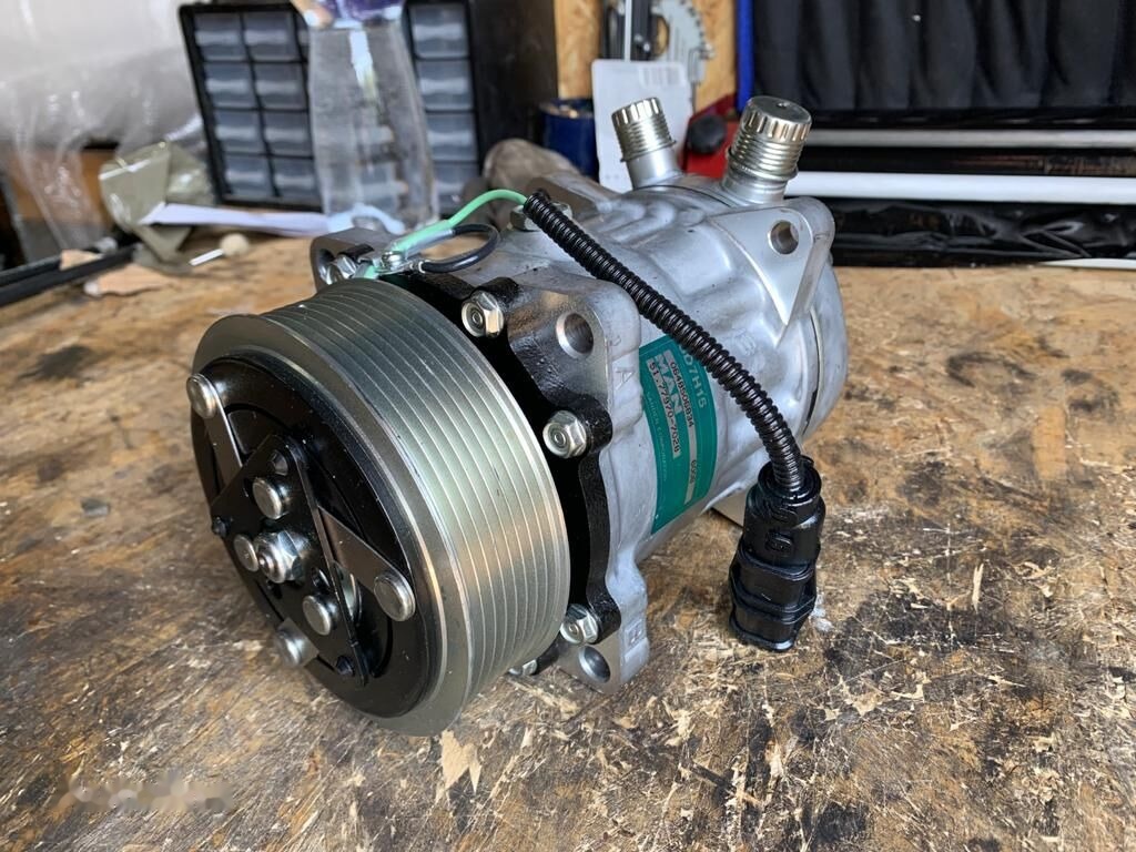 MAN Sanden SD7H15 51.77970-7028   MAN TGA TGM TGX TGL NEOPLAN BUS truck - Компрессор кондиционера для Грузовиков: фото 1