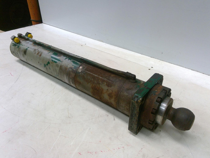 Faun ATF 30-2 outrigger cylinder - Гидравлический цилиндр для Кранов: фото 1 Faun ATF 30-2 outrigger cylinder - Гидравлический цилиндр для Кранов: фото 1