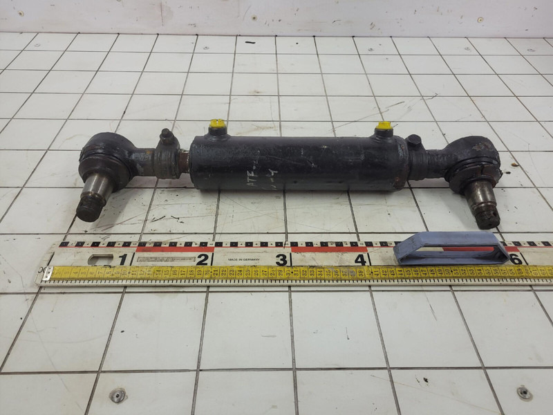 Faun ATF 60-4 steering cylinder axle 2 - Гидравлический цилиндр для Кранов: фото 1 Faun ATF 60-4 steering cylinder axle 2 - Гидравлический цилиндр для Кранов: фото 1
