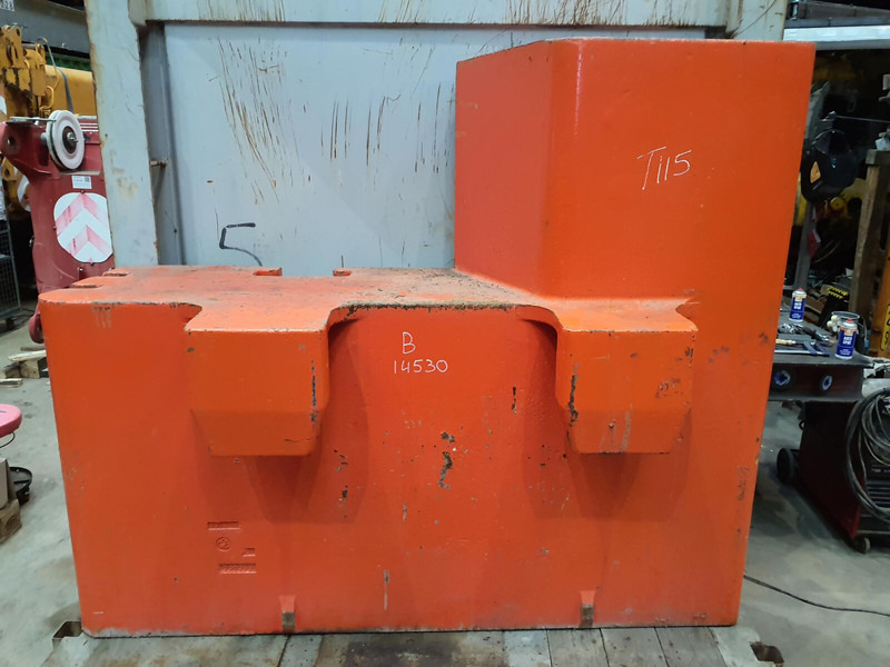 Grove GMK 6250/6300 counterweight 15 ton right side - Противовес для Строительной техники: фото 1