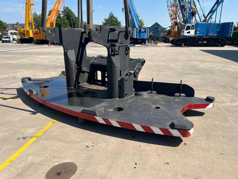Grove GMK 6400 base counterweight 15 ton - Противовес для Строительной техники: фото 1