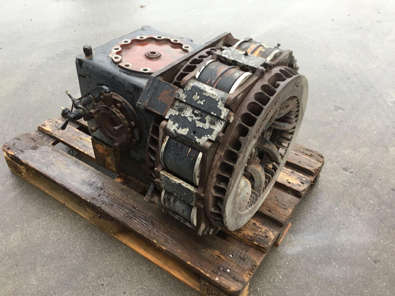 Grove Kessler Grove GMK 5100 diff box axle 5 - Коробка передач для Кранов: фото 1 Grove Kessler Grove GMK 5100 diff box axle 5 - Коробка передач для Кранов: фото 1
