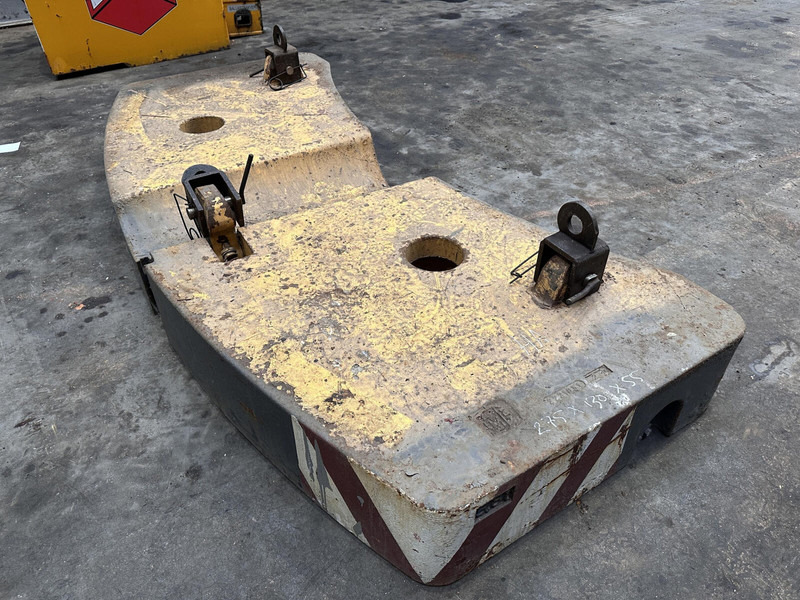Krupp KMK 4080 - 5110 - 5120 Counterweight 5,8 ton - Противовес для Строительной техники: фото 1