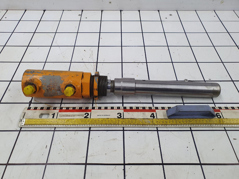 Liebherr LTM 1080/1 slew blocking pin - Гидравлический цилиндр для Кранов: фото 1 Liebherr LTM 1080/1 slew blocking pin - Гидравлический цилиндр для Кранов: фото 1