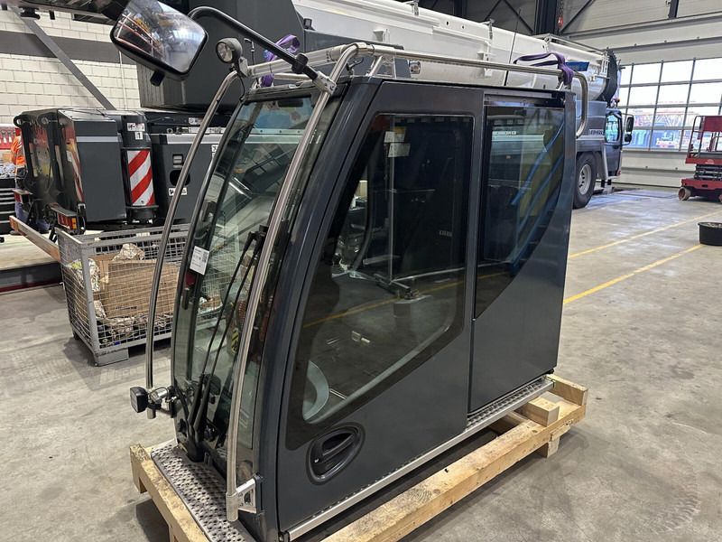Liebherr LTM upper cab complete - Кабина и интерьер для Кранов: фото 1 Liebherr LTM upper cab complete - Кабина и интерьер для Кранов: фото 1