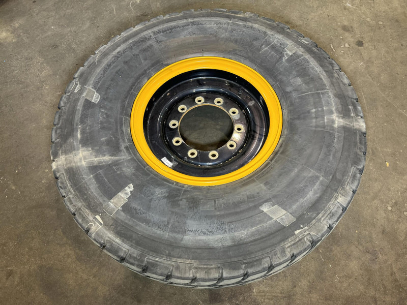 Liebherr Wheel 445/95R25 10 12.3 1p - Шины и диски для Кранов: фото 1 Liebherr Wheel 445/95R25 10 12.3 1p - Шины и диски для Кранов: фото 1