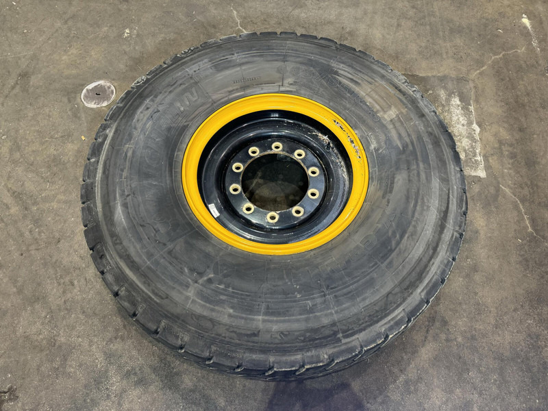 Michelin Wheel 445/95R25 10 12.3 1p - Шины и диски для Кранов: фото 1 Michelin Wheel 445/95R25 10 12.3 1p - Шины и диски для Кранов: фото 1