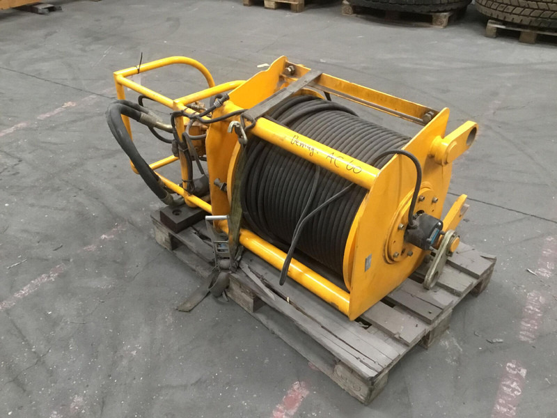 Terex AC 60 winch - Кран-манипулятор: фото 1