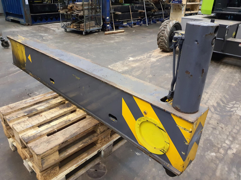 Faun RTF 50-3 outrigger beam front complete - Запчасти для Кранов: фото 1 Faun RTF 50-3 outrigger beam front complete - Запчасти для Кранов: фото 1