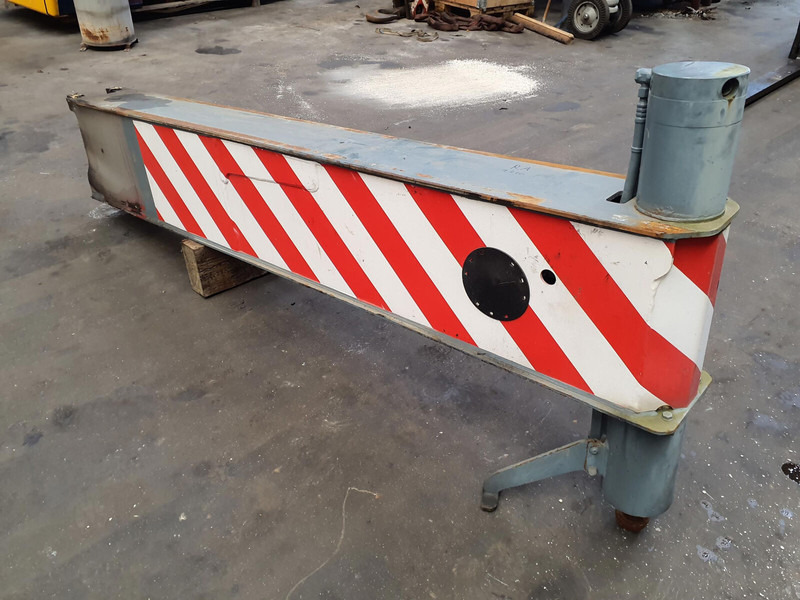 Liebherr LTM 1070-4.1 outrigger beam complete rear - Запчасти для Кранов: фото 1 Liebherr LTM 1070-4.1 outrigger beam complete rear - Запчасти для Кранов: фото 1