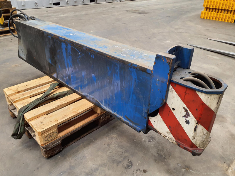Liebherr LTM 1090-2 sliding beam with sliding cylinder - Запчасти для Кранов: фото 1 Liebherr LTM 1090-2 sliding beam with sliding cylinder - Запчасти для Кранов: фото 1