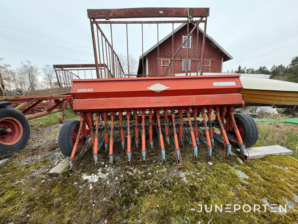 Stegstedt 250. 21 R Såmaskin 1976 - Сеялка: фото 1 Stegstedt 250. 21 R Såmaskin 1976 - Сеялка: фото 1