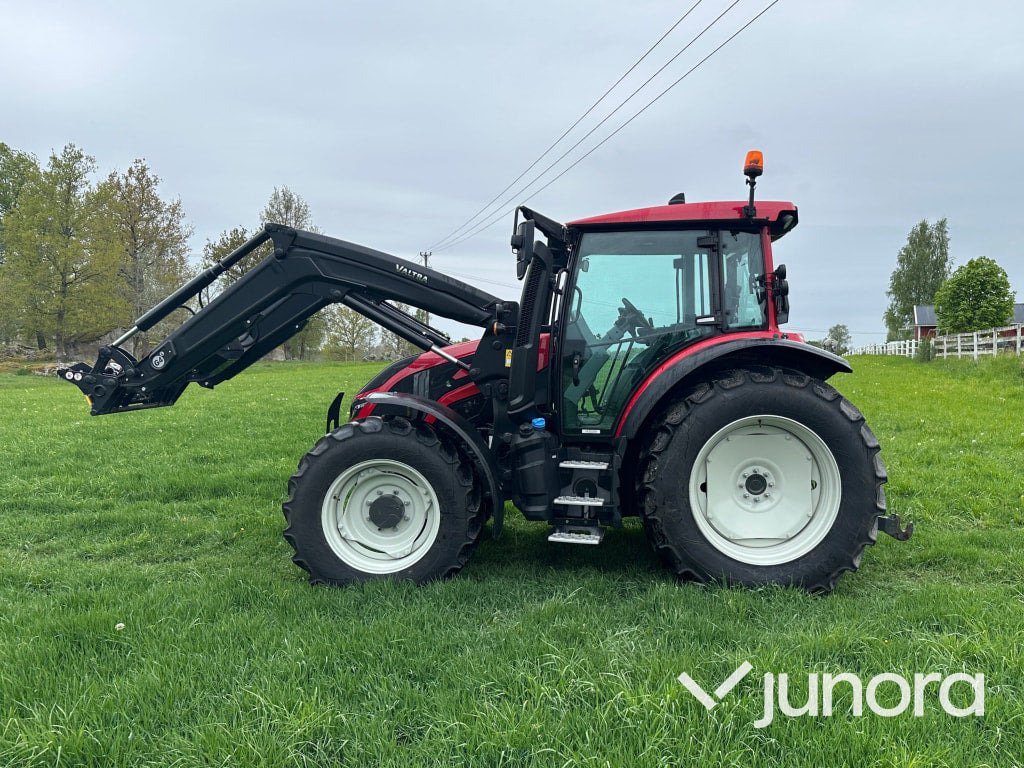 Valtra G 125 E Versu med lastare - Трактор: фото 2 Valtra G 125 E Versu med lastare - Трактор: фото 2