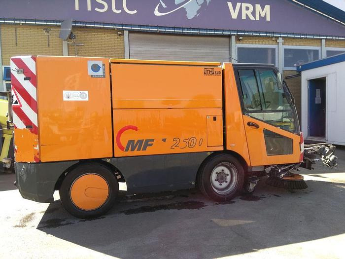 Aebi MFH2500 - Подметально-уборочная машина: фото 1