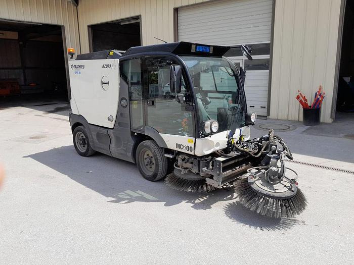 Mathieu Azura MC200 - Подметально-уборочная машина: фото 1 Mathieu Azura MC200 - Подметально-уборочная машина: фото 1