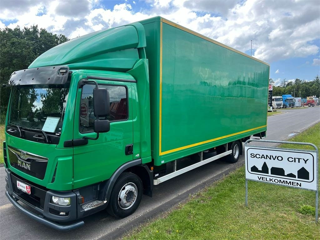 MAN TGL 10-180 4x2 BL - Грузовик с закрытым кузовом: фото 1 MAN TGL 10-180 4x2 BL - Грузовик с закрытым кузовом: фото 1
