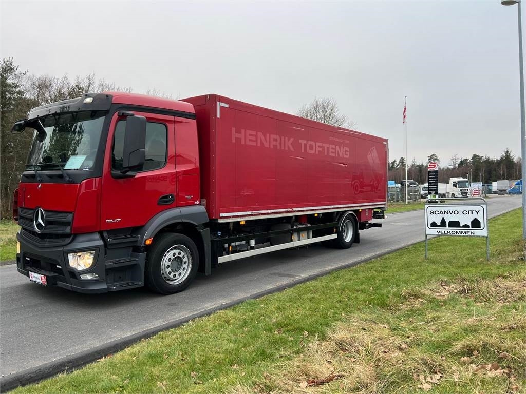 Mercedes-Benz Antos 1827 LrN - Грузовик с закрытым кузовом: фото 1 Mercedes-Benz Antos 1827 LrN - Грузовик с закрытым кузовом: фото 1