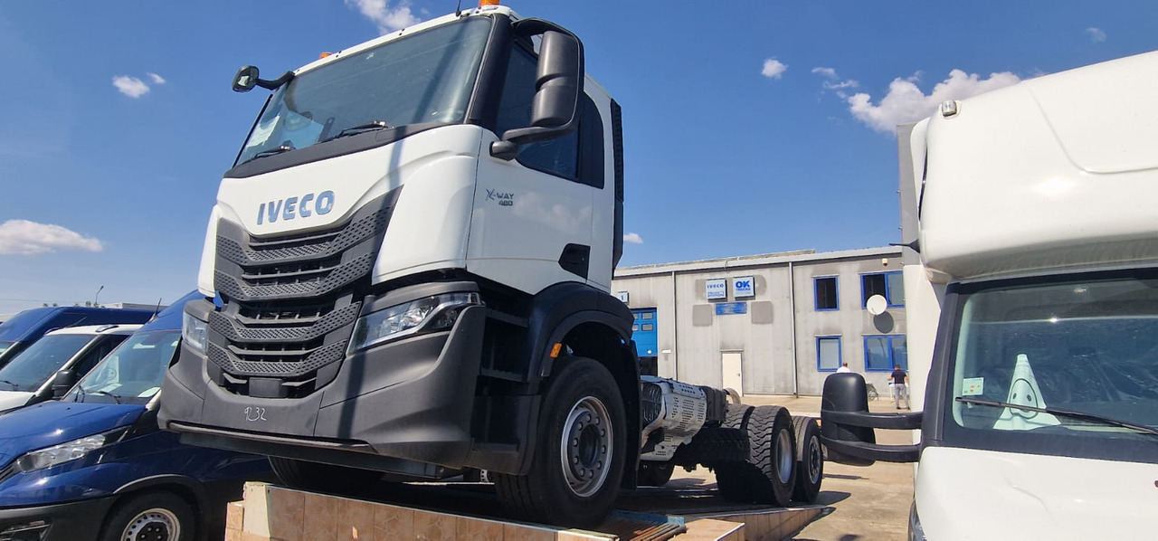IVECO AD280X48Y?PS HR ON+ - FF6Y - Грузовик-шасси: фото 1 IVECO AD280X48Y?PS HR ON+ - FF6Y - Грузовик-шасси: фото 1