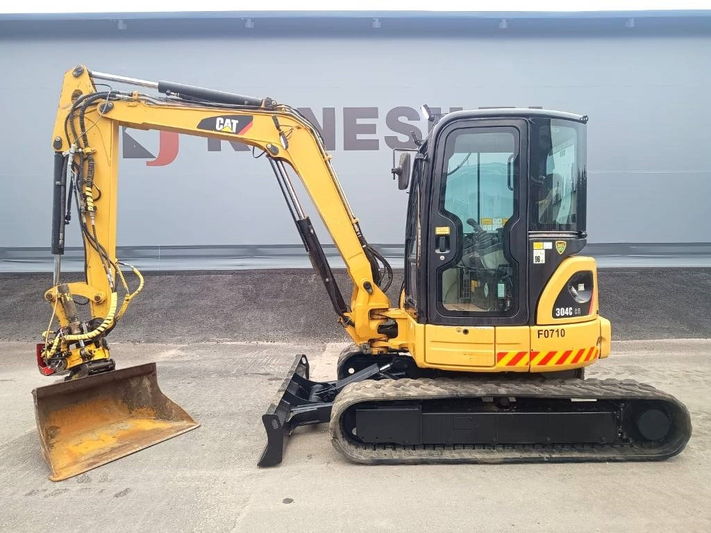 CAT 304CCR PYÖRITTÄJÄLLÄ - Мини-экскаватор: фото 1 CAT 304CCR PYÖRITTÄJÄLLÄ - Мини-экскаватор: фото 1