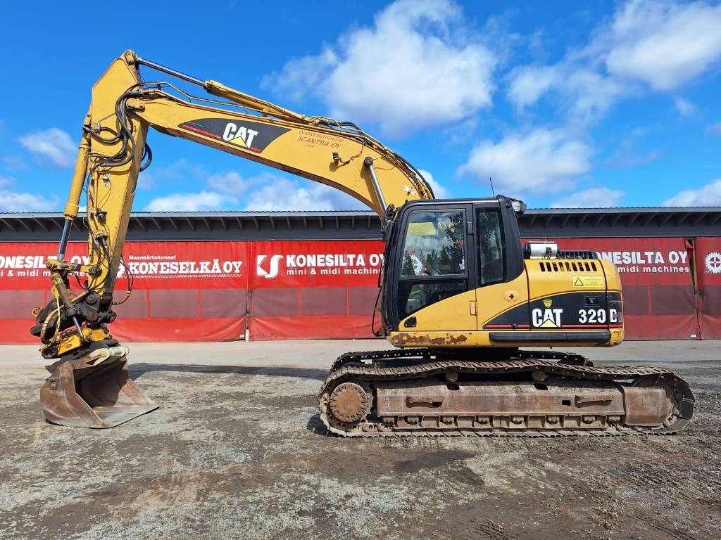 CAT 320DLRR PYÖRITTÄJÄLLÄ - Гусеничный экскаватор: фото 1 CAT 320DLRR PYÖRITTÄJÄLLÄ - Гусеничный экскаватор: фото 1