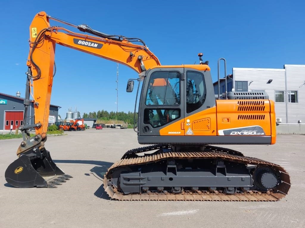 Doosan DX160LCH-5 METSÄALUSTA - Гусеничный экскаватор: фото 1 Doosan DX160LCH-5 METSÄALUSTA - Гусеничный экскаватор: фото 1