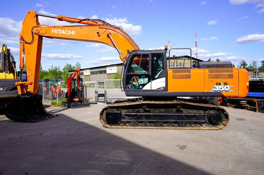 Hitachi ZX350LC-6 UUSI ALAKERTA - Гусеничный экскаватор: фото 1 Hitachi ZX350LC-6 UUSI ALAKERTA - Гусеничный экскаватор: фото 1