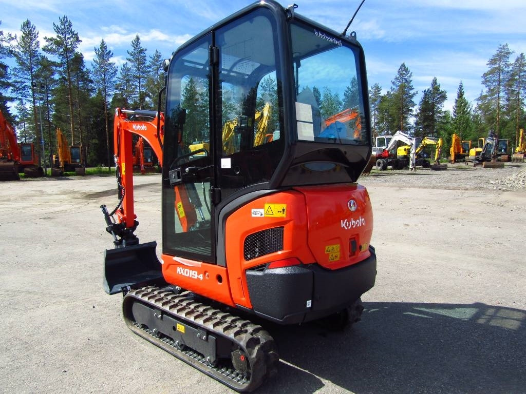Kubota KX019-4 ERIKOISTARJOUS RAJOITETTU ERÄ - Мини-экскаватор: фото 2 Kubota KX019-4 ERIKOISTARJOUS RAJOITETTU ERÄ - Мини-экскаватор: фото 2