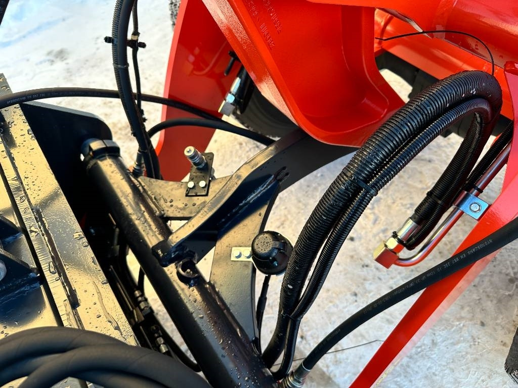Kubota R090 Auravarustuksella uusi  в лизинг Kubota R090 Auravarustuksella uusi: фото 10