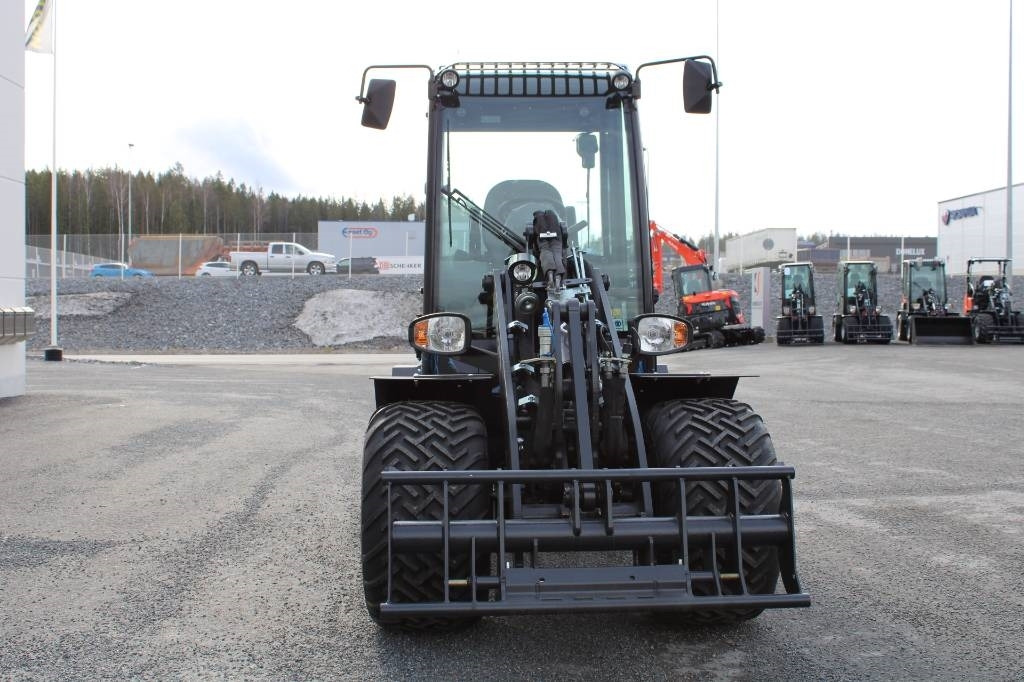 Kubota RT280-2 UUSI  в лизинг Kubota RT280-2 UUSI: фото 7
