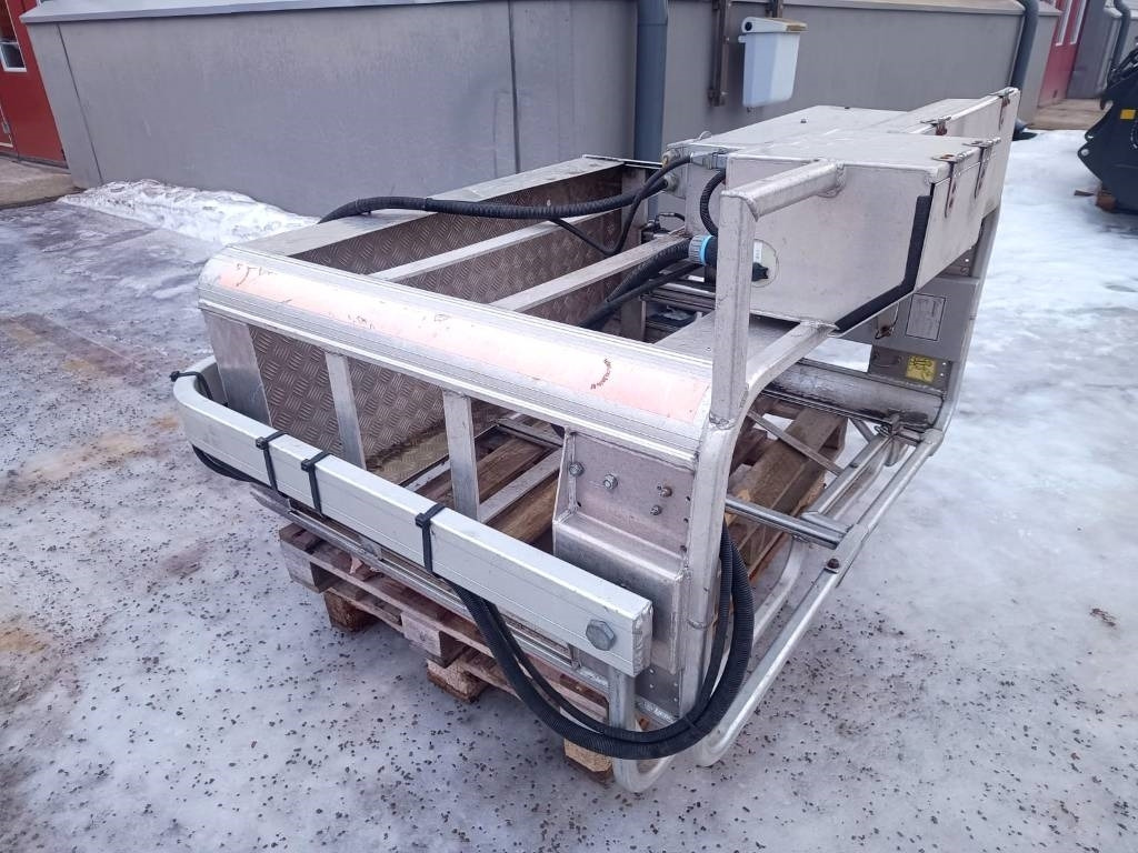 Lännen 8600G NOSTIN, HENKILÖKORI, PYÖRITTÄJÄ YM.  в лизинг Lännen 8600G NOSTIN, HENKILÖKORI, PYÖRITTÄJÄ YM.: фото 16
