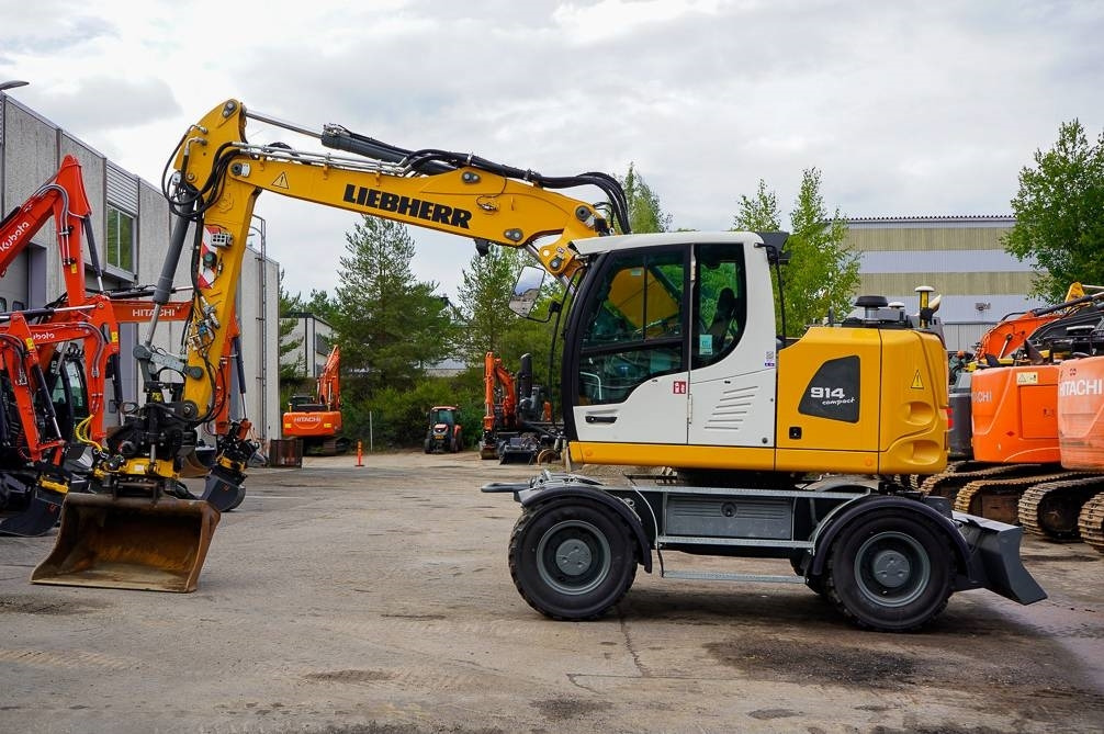 Liebherr A914C NOVATRON 3D PIHDIT - Колёсный экскаватор: фото 1 Liebherr A914C NOVATRON 3D PIHDIT - Колёсный экскаватор: фото 1