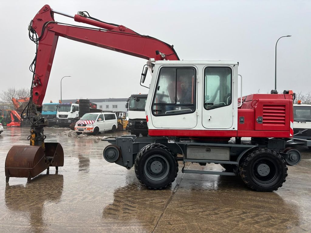 Liebherr A900. Kamera. - Колёсный экскаватор: фото 1 Liebherr A900. Kamera. - Колёсный экскаватор: фото 1