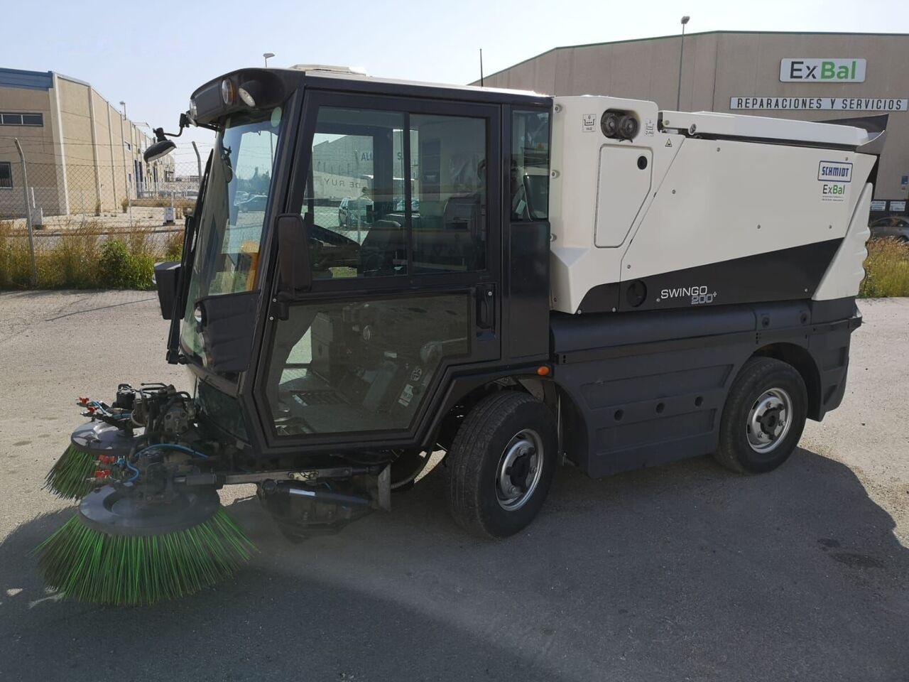 Schmidt Swingo 200 - Подметально-уборочная машина: фото 1 Schmidt Swingo 200 - Подметально-уборочная машина: фото 1