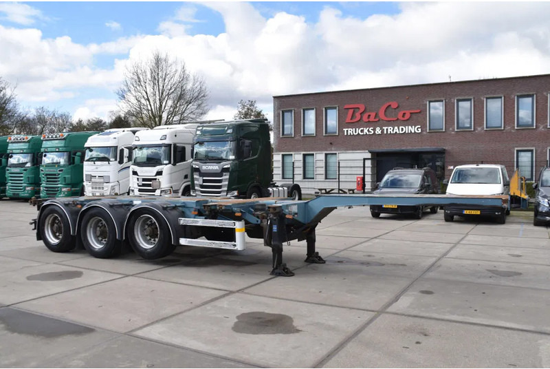 D-Tec FT-43-03V - ADR FL - LIFT AXLE - BPW AXLES - DRUM BRAKES - 3 x EXTENDABLE - - Полуприцеп-контейнеровоз/ Сменный кузов: фото 1 D-Tec FT-43-03V - ADR FL - LIFT AXLE - BPW AXLES - DRUM BRAKES - 3 x EXTENDABLE - - Полуприцеп-контейнеровоз/ Сменный кузов: фото 1