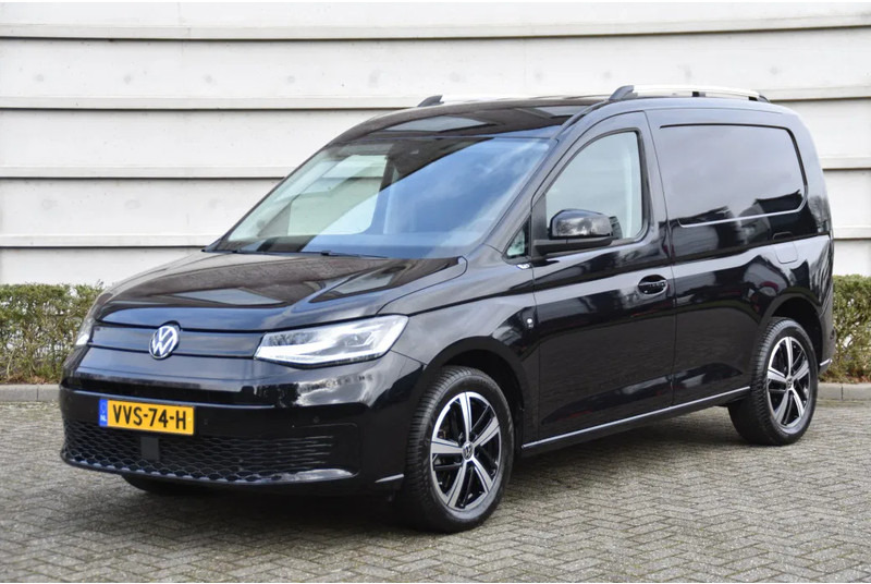Volkswagen Caddy 2.0 TDI - 90 KW - 1st EDITION - FULL OPTIONS - DSG - LEATHER SEATS - NAVI - CAMERA - KEYLESS GO - ACC - LED LIGHTS - TOW BAR - - Легковой фургон: фото 1 Volkswagen Caddy 2.0 TDI - 90 KW - 1st EDITION - FULL OPTIONS - DSG - LEATHER SEATS - NAVI - CAMERA - KEYLESS GO - ACC - LED LIGHTS - TOW BAR - - Легковой фургон: фото 1