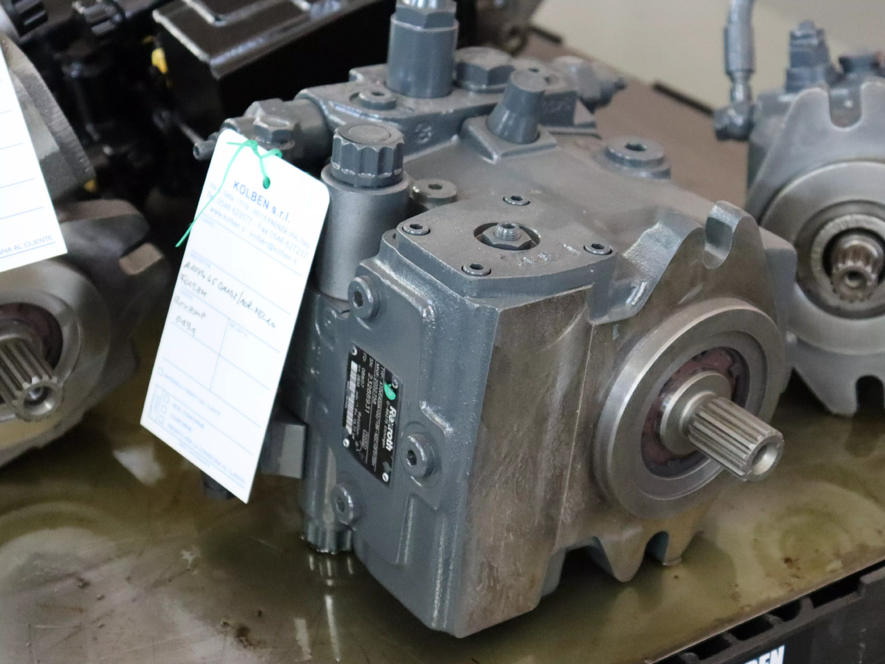 REXROTH A10VG45DA1D2/10R-NSC10F015SH - Гидравлический насос для Погрузочно-разгрузочной техники: фото 1 REXROTH A10VG45DA1D2/10R-NSC10F015SH - Гидравлический насос для Погрузочно-разгрузочной техники: фото 1