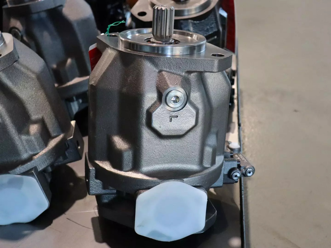 REXROTH A10VO71DRG/31R-VSC92K01 - Запчасти для Погрузочно-разгрузочной техники: фото 2 REXROTH A10VO71DRG/31R-VSC92K01 - Запчасти для Погрузочно-разгрузочной техники: фото 2