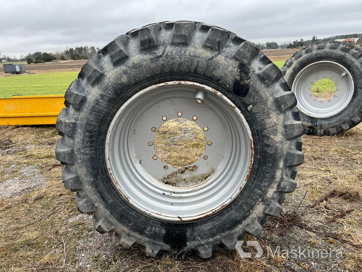 Däck till Huddig Trelleborg Industrial 459 - Шина для Строительной техники: фото 1 Däck till Huddig Trelleborg Industrial 459 - Шина для Строительной техники: фото 1