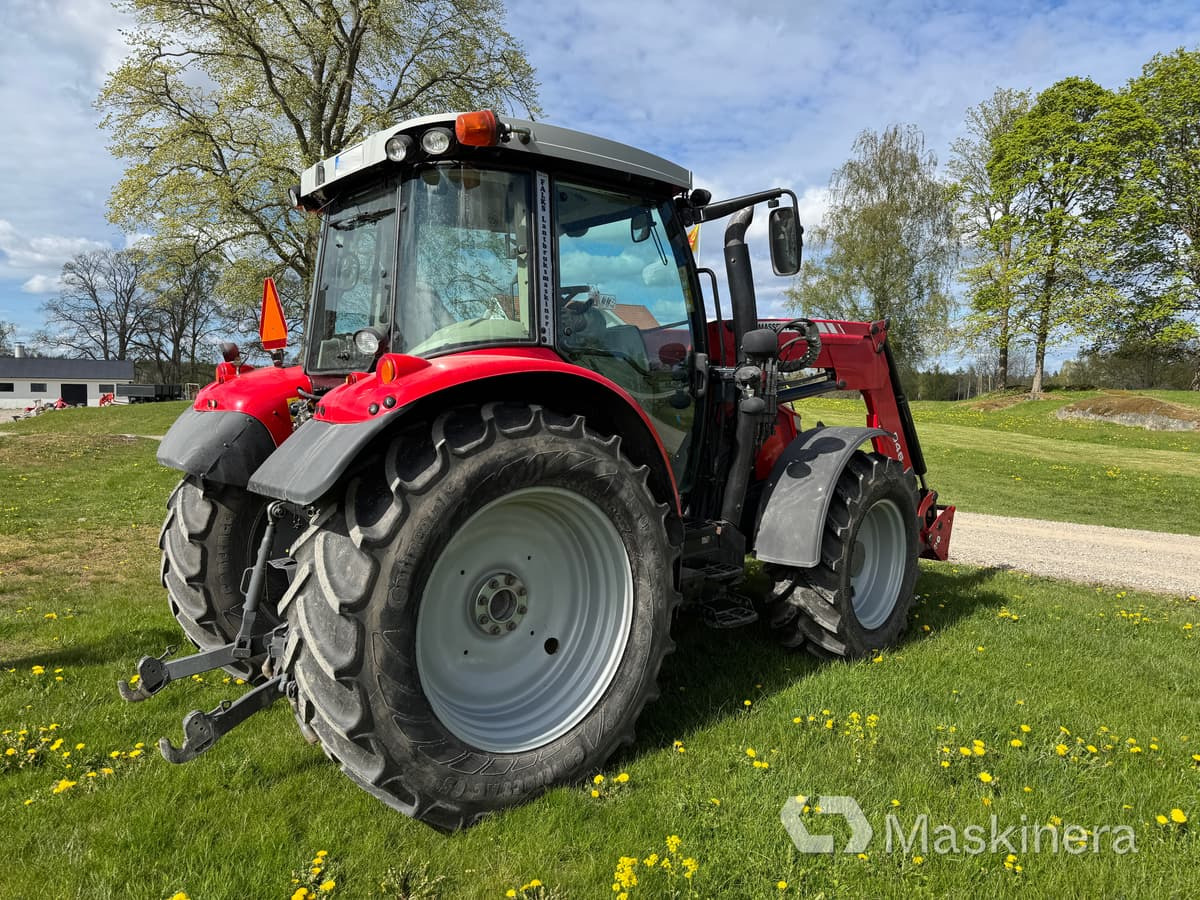 Massey Ferguson 5610 Traktor Massey Ferguson MF 5610 - Трактор: фото 5 Massey Ferguson 5610 Traktor Massey Ferguson MF 5610 - Трактор: фото 5