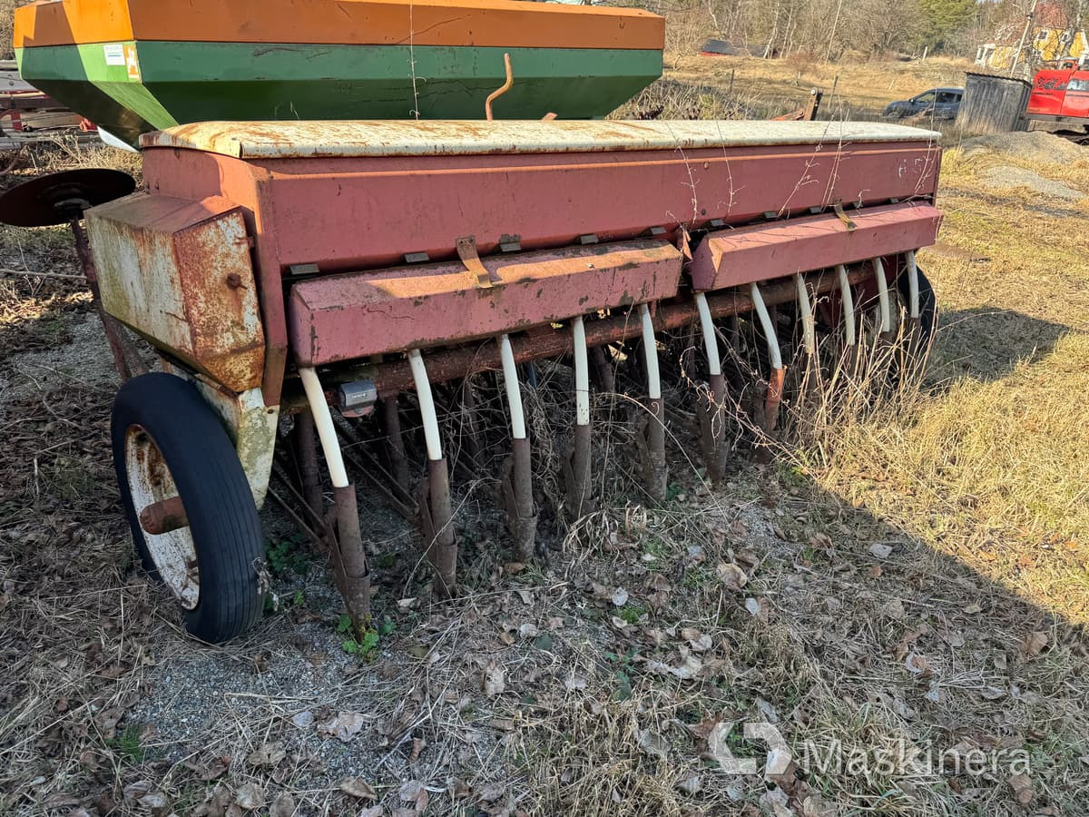 Såmaskin AB International Harvester 6-5 - Сеялка: фото 1 Såmaskin AB International Harvester 6-5 - Сеялка: фото 1