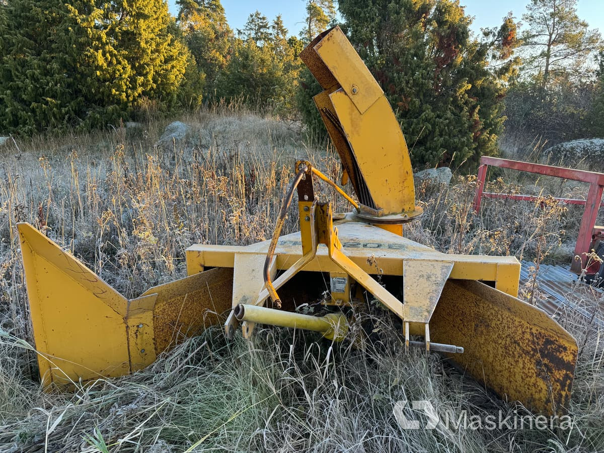 Роторный снегоочиститель Snöslunga TRIMA TR-220 E: фото 1 Роторный снегоочиститель Snöslunga TRIMA TR-220 E: фото 1