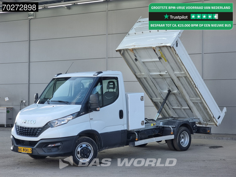 Iveco Daily 35C12 Kipper met Kist Dubbellucht 3,5t Trekhaak Airco Cruise Kieper Tipper Benne Airco Trekhaak Cruise control - Фургон с закрытым кузовом: фото 1 Iveco Daily 35C12 Kipper met Kist Dubbellucht 3,5t Trekhaak Airco Cruise Kieper Tipper Benne Airco Trekhaak Cruise control - Фургон с закрытым кузовом: фото 1