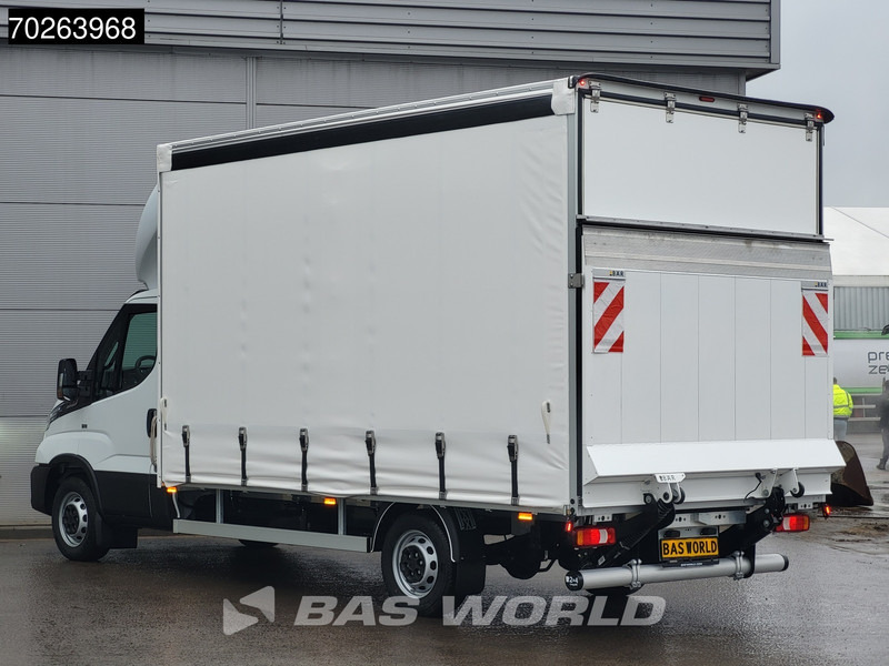 Iveco Daily 35S18 3.0L Automaat Schuifzeilen met Laadklep ACC Navi Bakwagen Schuifzeil Zeilen Koffer Meubelbak 28m3 Airco - Тентованный фургон: фото 2 Iveco Daily 35S18 3.0L Automaat Schuifzeilen met Laadklep ACC Navi Bakwagen Schuifzeil Zeilen Koffer Meubelbak 28m3 Airco - Тентованный фургон: фото 2