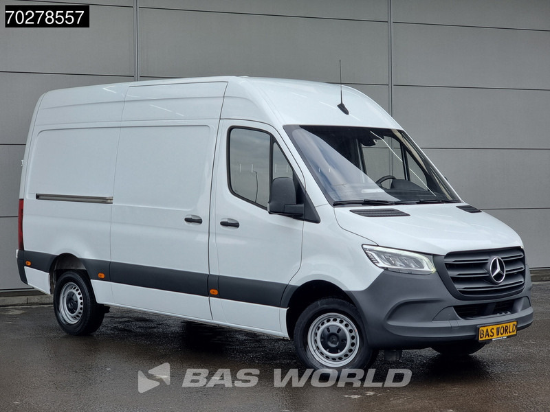 Mercedes-Benz Sprinter 319 CDI 3.0L Automaat V6 L2H2 3,5t Trekhaak Navi LED Airco Cruise Camera MBUX L2 10m3 Airco Trekhaak Cruise control - Цельнометаллический фургон: фото 3 Mercedes-Benz Sprinter 319 CDI 3.0L Automaat V6 L2H2 3,5t Trekhaak Navi LED Airco Cruise Camera MBUX L2 10m3 Airco Trekhaak Cruise control - Цельнометаллический фургон: фото 3