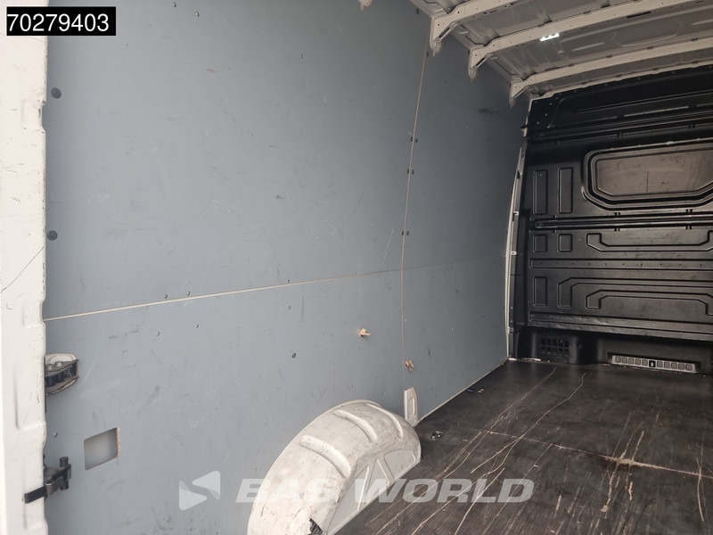 Volkswagen E-Crafter 136pk Elektrisch Automaat L3H3 115 WLTP 36kWh LED Airco Cruise Camera Parkeersensoren L2H2 11m3 Airco Cruise control - Цельнометаллический фургон, Электрический фургон: фото 5 Volkswagen E-Crafter 136pk Elektrisch Automaat L3H3 115 WLTP 36kWh LED Airco Cruise Camera Parkeersensoren L2H2 11m3 Airco Cruise control - Цельнометаллический фургон, Электрический фургон: фото 5
