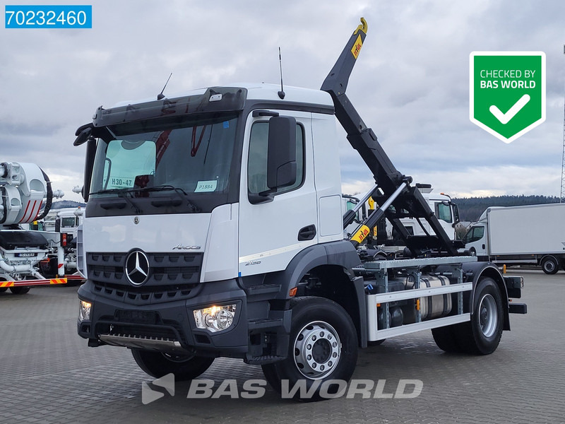 Mercedes-Benz Arocs 2136 4X2 12tons Hyva HKS12-37-S Big-Axle Euro 6 - Крюковой мультилифт: фото 1 Mercedes-Benz Arocs 2136 4X2 12tons Hyva HKS12-37-S Big-Axle Euro 6 - Крюковой мультилифт: фото 1