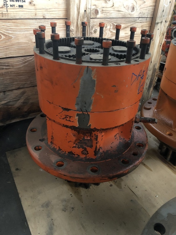 DAEWOO SOLAR 220-V SWING REDUCTION GEAR - Бортовой редуктор для Гусеничных экскаваторов: фото 1 DAEWOO SOLAR 220-V SWING REDUCTION GEAR - Бортовой редуктор для Гусеничных экскаваторов: фото 1